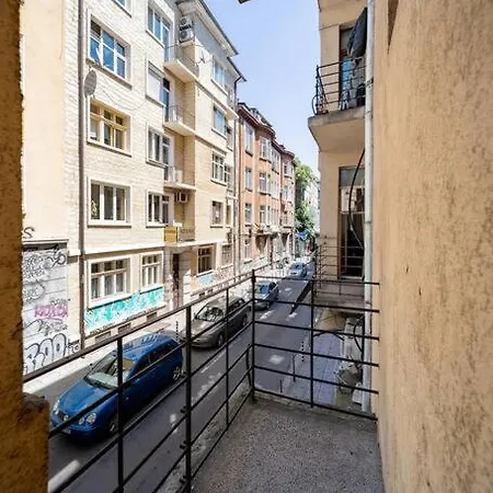 Bohohome 2 Next To The Main Street Apartment *