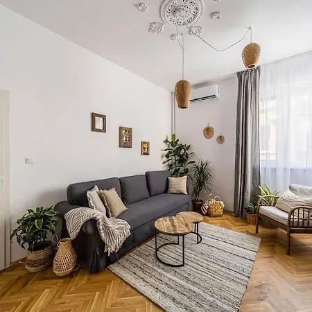 Apartamento Bohohome 2 Next To The Main Street
